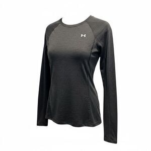 EUC Under Armour Women’s Black Long Sleeve Long Sleeve Shirt Thumb Holes- Size S